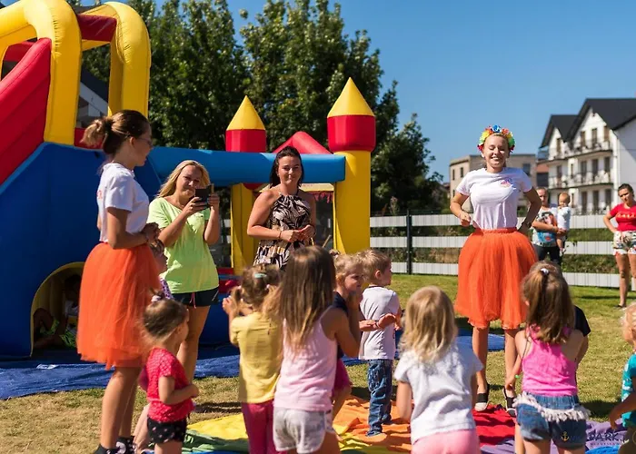 Daire Kotwica Park - 3 Podgrzewane Baseny Pod Kopula Władysławowo