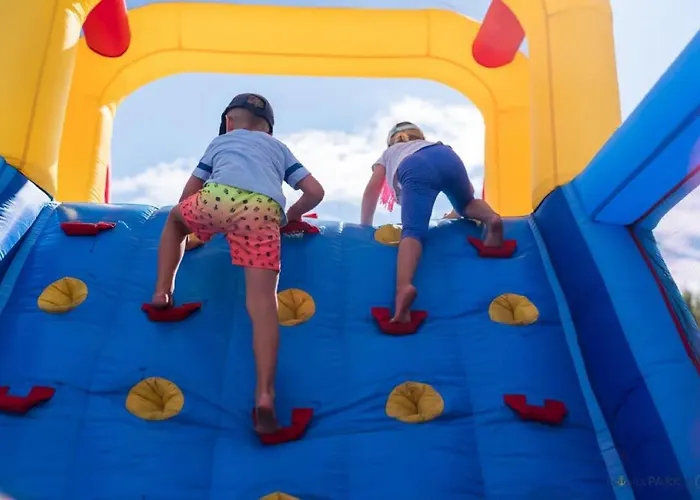 Kotwica Park - 3 Podgrzewane Baseny Pod Kopula